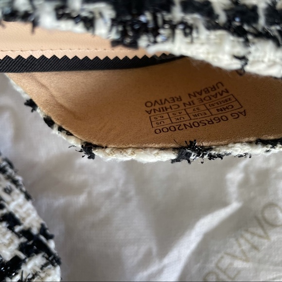 flats - Picture 8 of 8